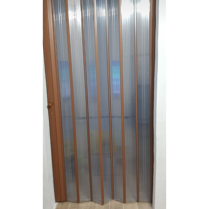 Porta a soffietto trasparente, con elementi col. noce