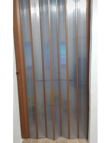 Porta a soffietto trasparente, con elementi col. noce