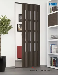 Porta a soffietto con vetrini e guida inferiore