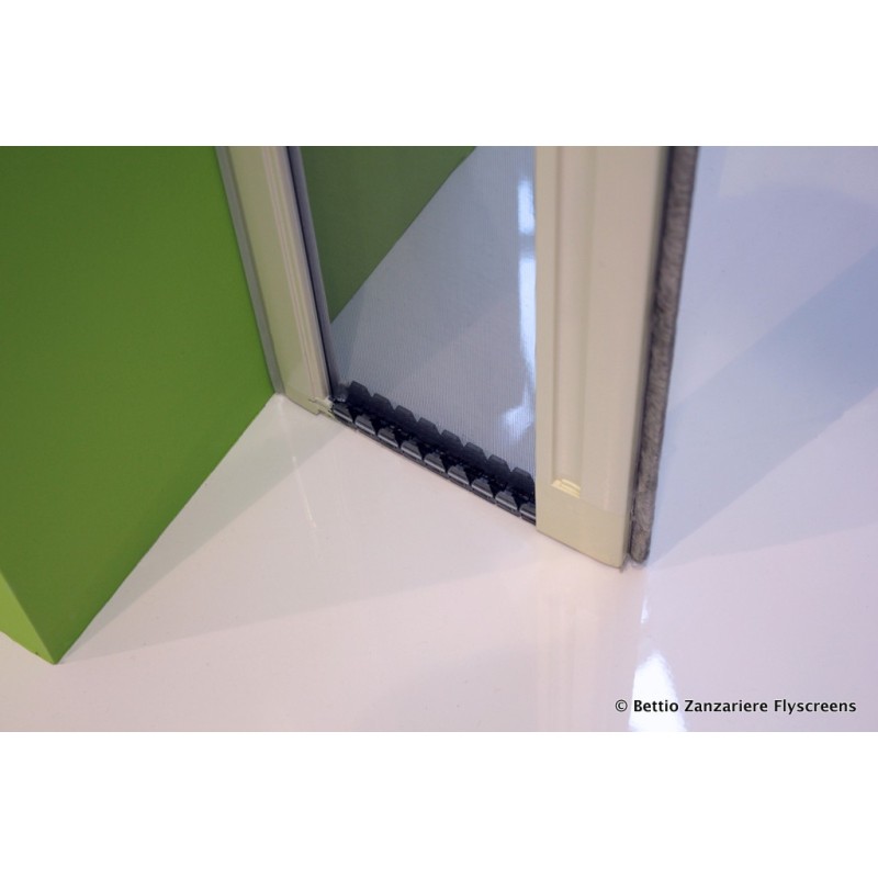 Zanzariera Laterale Bettio Picoscenica Senza guida a terra Scopri i vantaggi esclusivi di portefaidate.it.